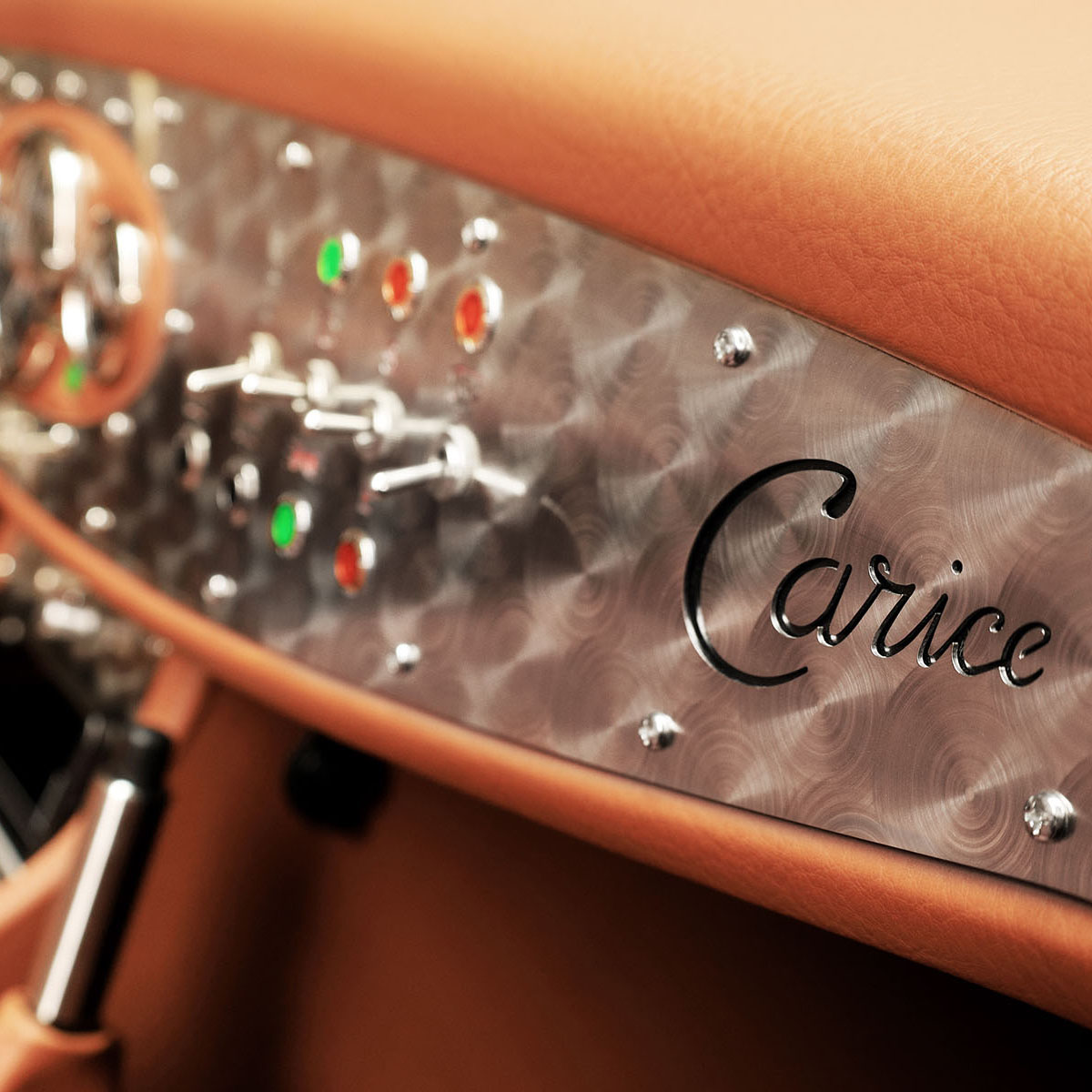 CariceTC2_interior_detail_dashboard_sq_Ws